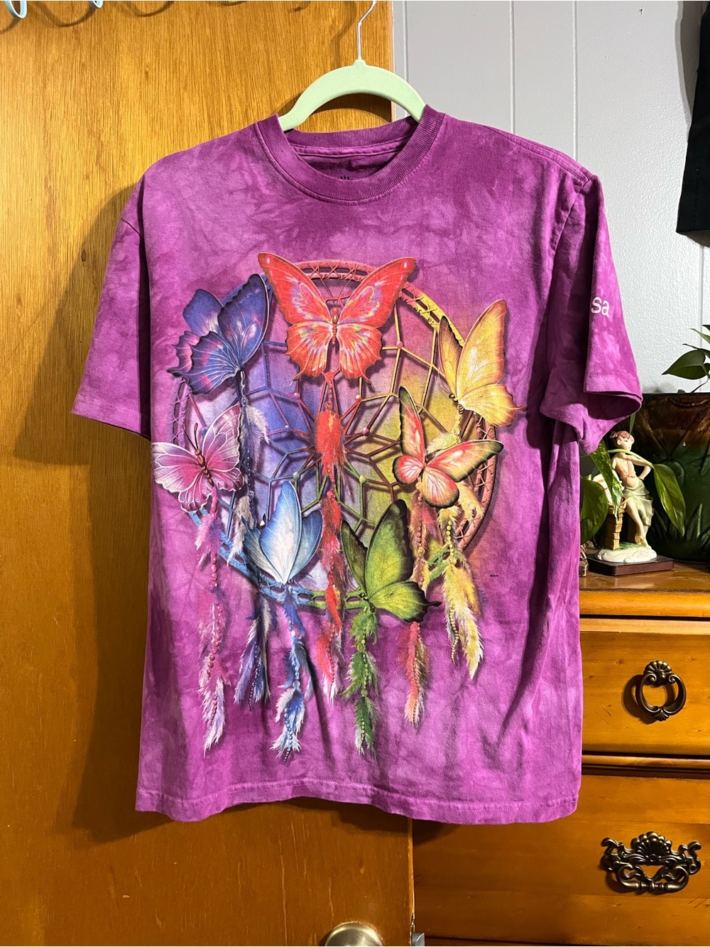 The Mountain Mariposa Butterfly Dreamcatcher Purple Women’s Size Medium T-shirt